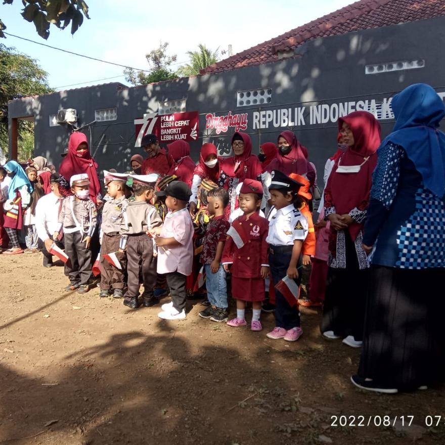 Padukuhan Serang Adakan Upacara Bendera, Sambut HUT Ke 77 RI